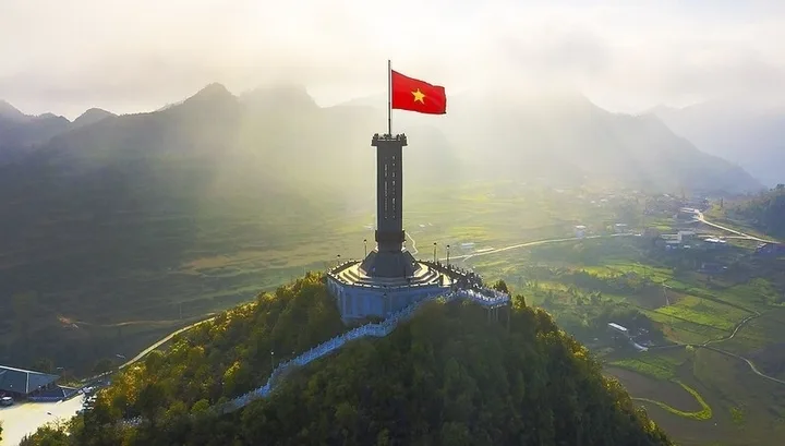 Cực Bắc của Việt Nam nằm ở tỉnh nào